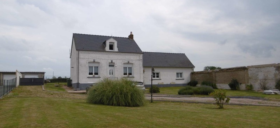 Jolie maison lumineuse 4 chambres à la campagne Jolie maison lumineuse 4 chambres à la campagne