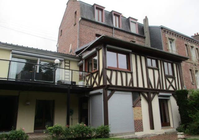 Belle maison de caractère en centre ville Belle maison de caractère en centre ville