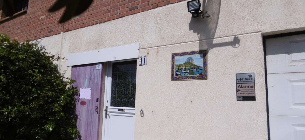 Maison grand volume avec jardin et garage Maison grand volume avec jardin et garage