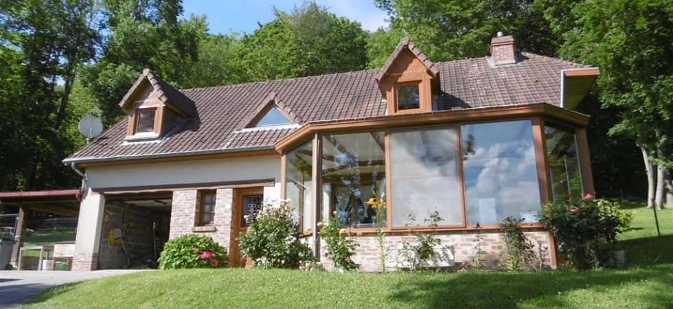 Joli pavillon de caractère, 4 chambres en lisière de forêt Joli pavillon de caractère, 4 chambres en lisière de forêt