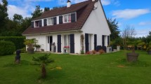 Belle maison dans quartier résidentiel