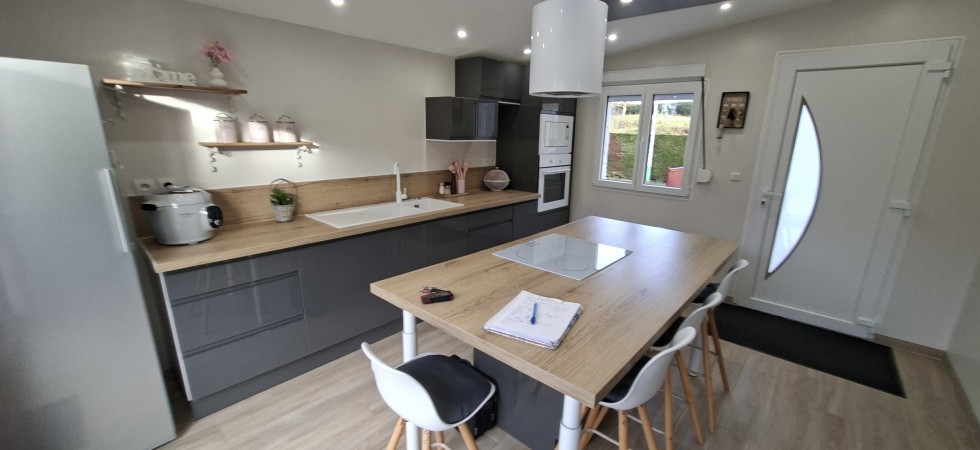 Maison entièrement rénovée à la campagne