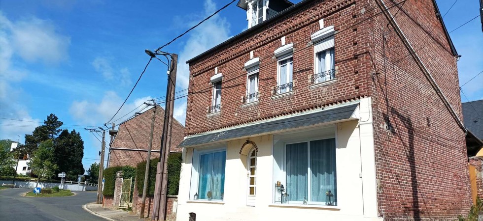 Maison atypique avec jardin à 10 minutes des plages Maison atypique avec jardin à 10 minutes des plages